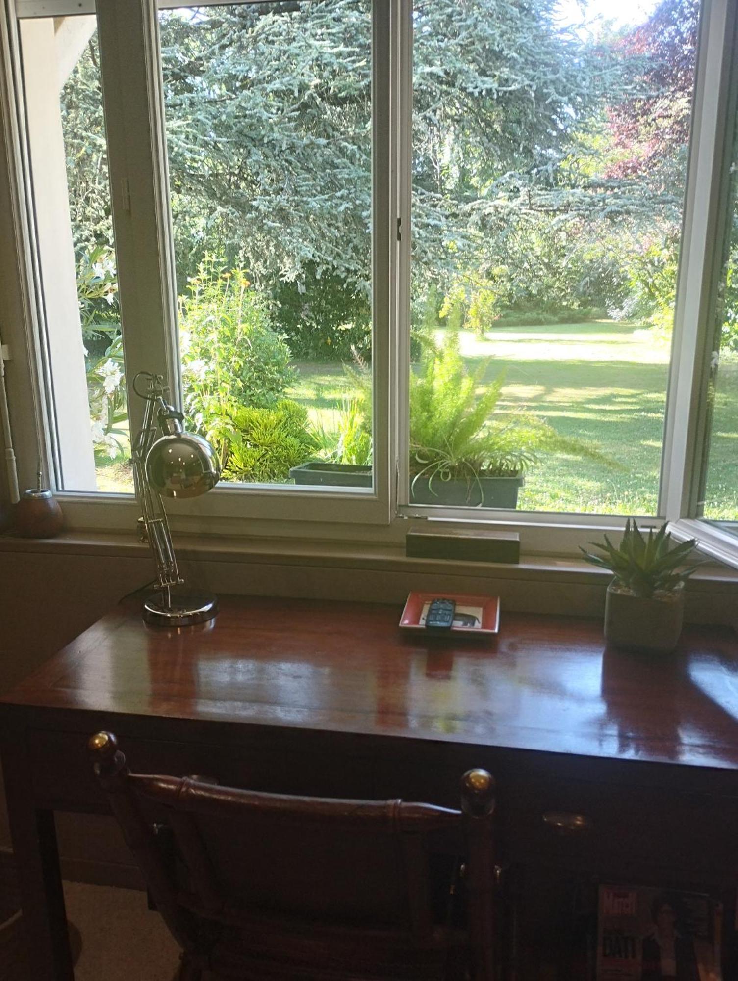 Les Ecureuils Bed & Breakfast Bougligny